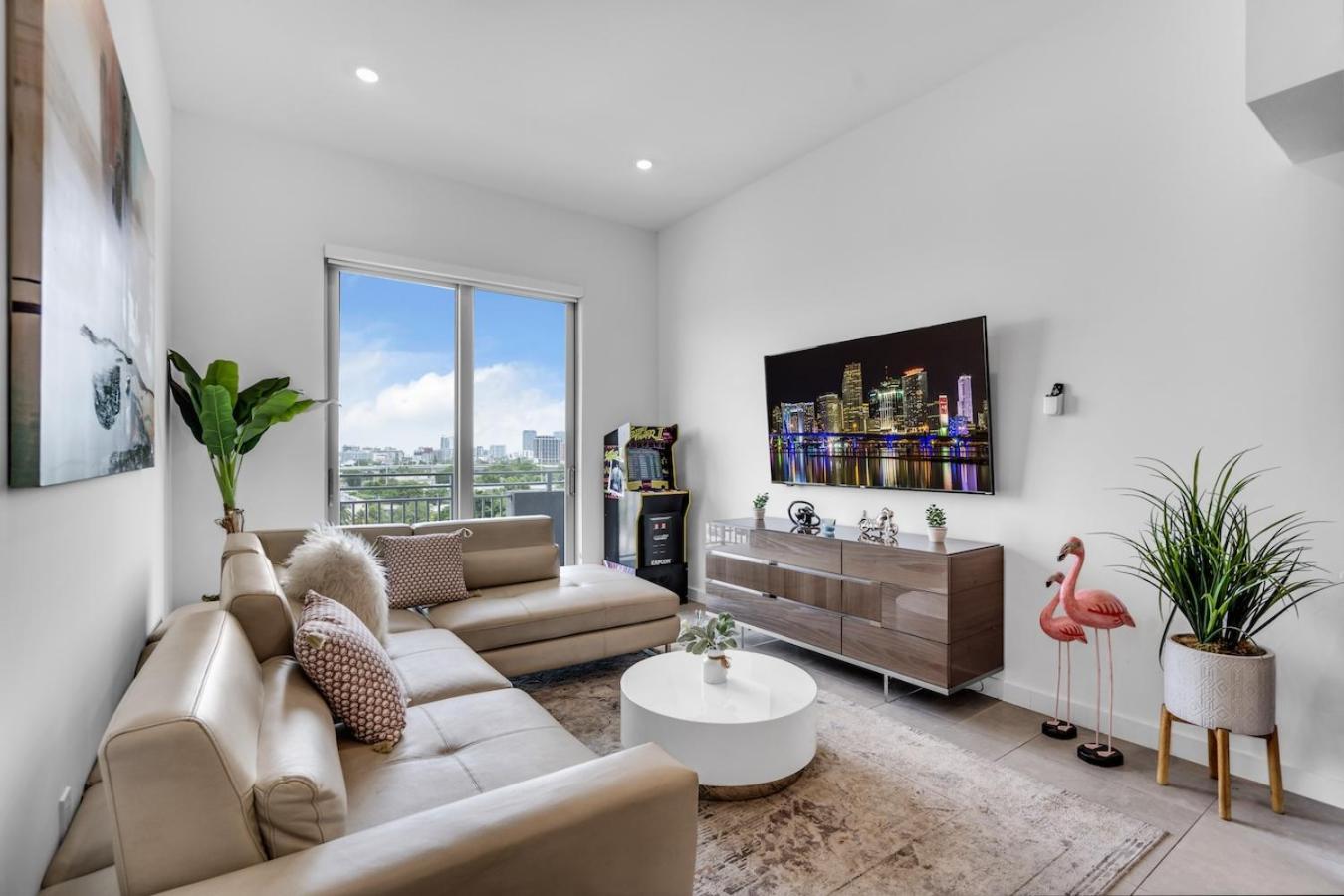 Urban Escape 3 Bed Unit Near Brickell And Wynwood Apartment Miami Exterior photo