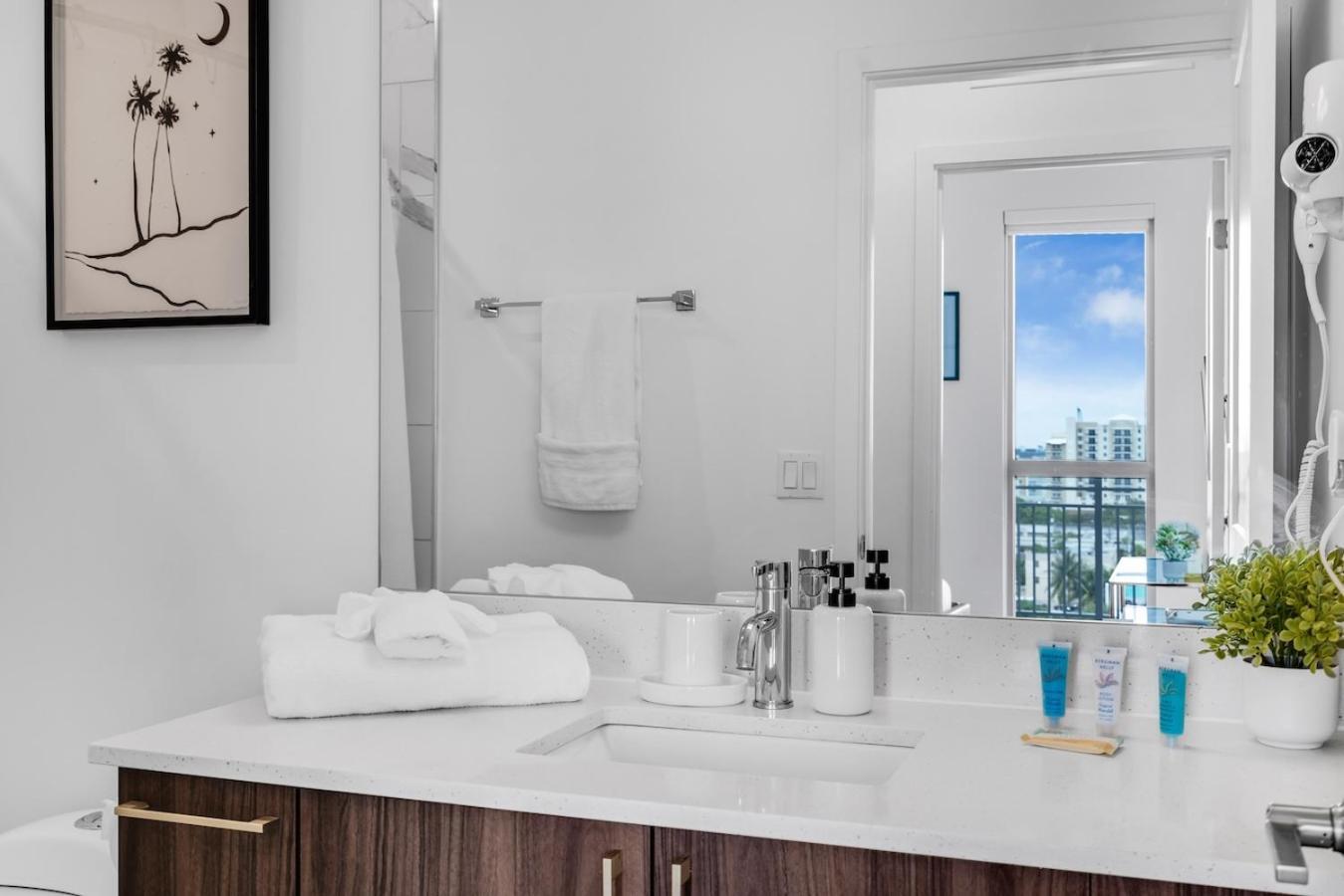 Urban Escape 3 Bed Unit Near Brickell And Wynwood Apartment Miami Exterior photo